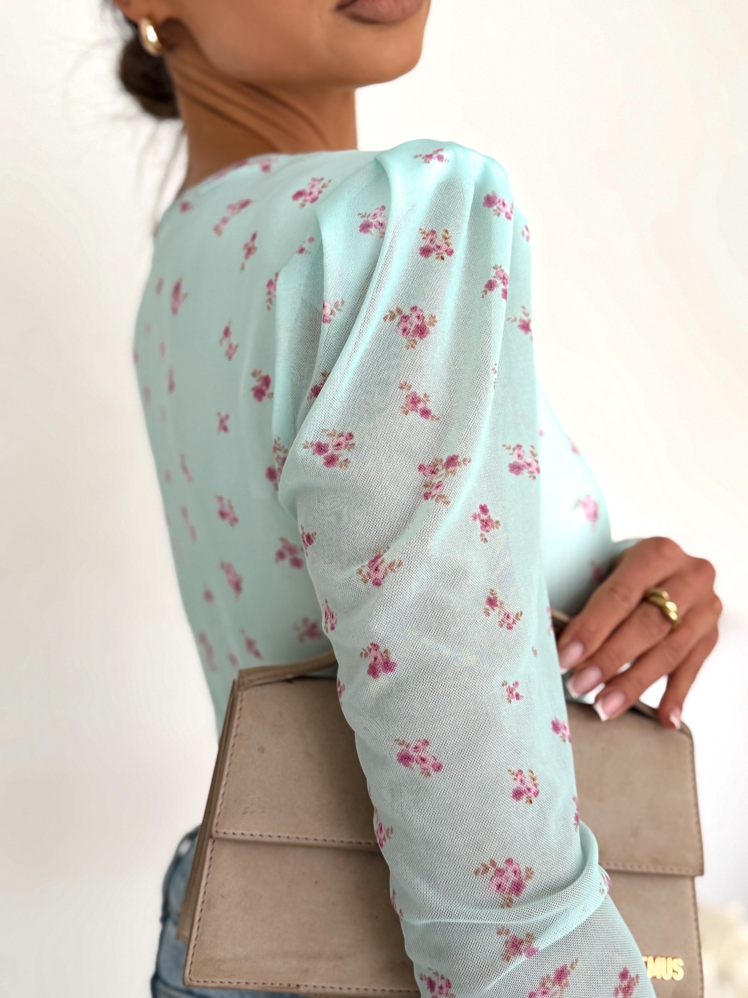 Bluzka z siateczki MIA w drobne kwiatuszki