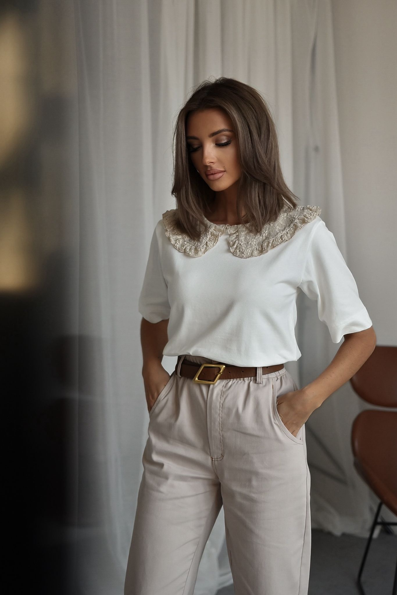 T-shirt z kołnierzykiem PRETA biały