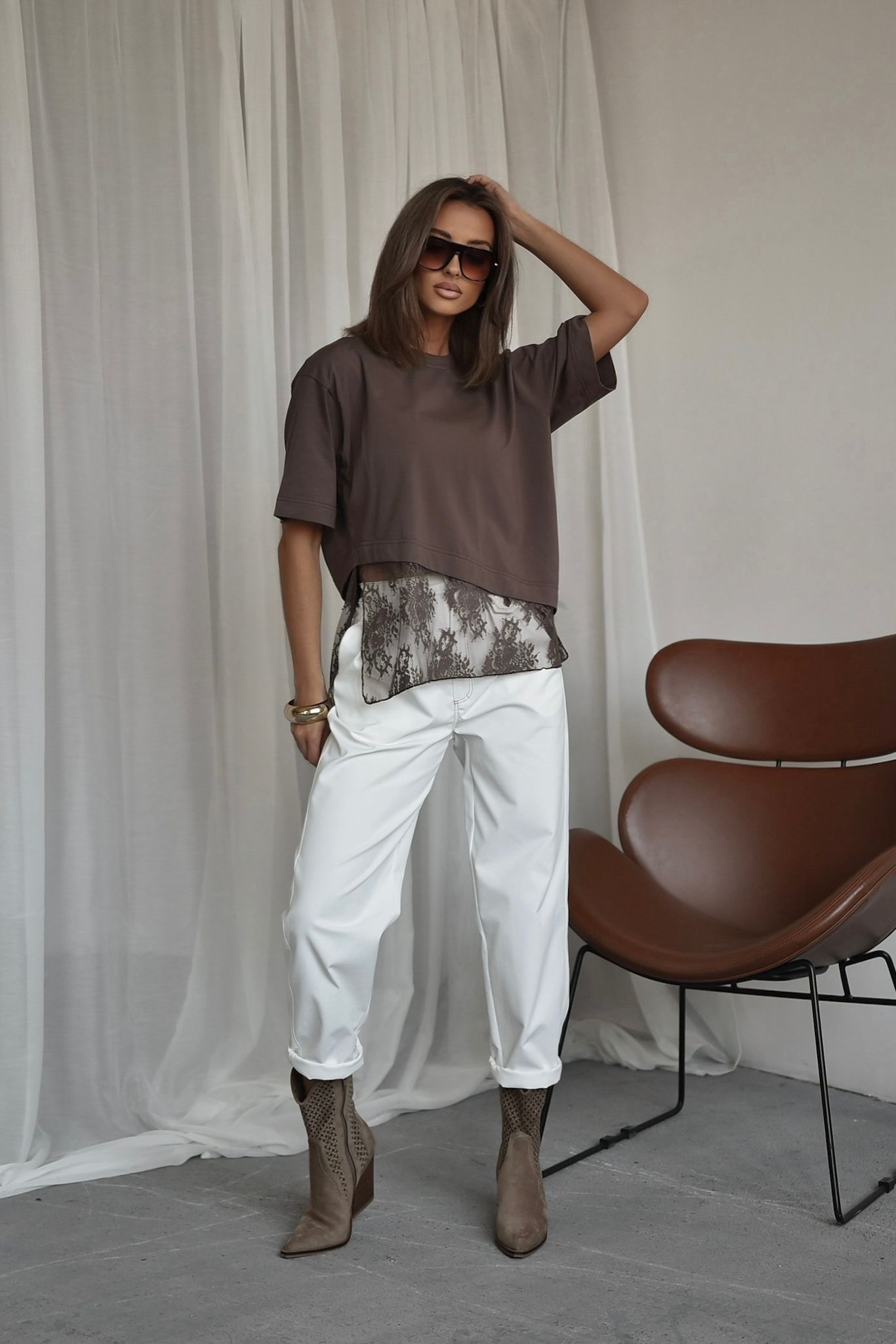 T-shirt z koronką DANNA brązowy