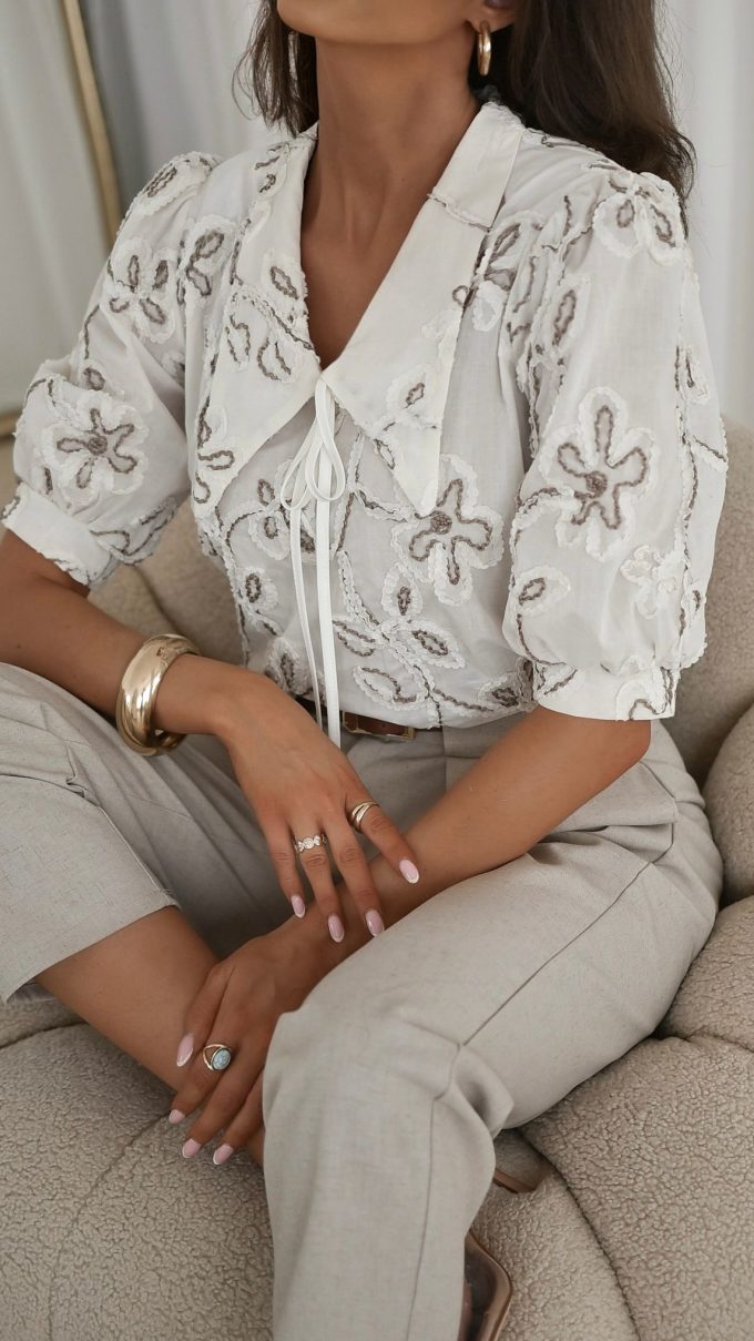 Bluzka z haftem MONICA kremowa